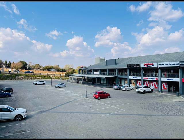 405M² RETAIL TO LET IN KYALAMI